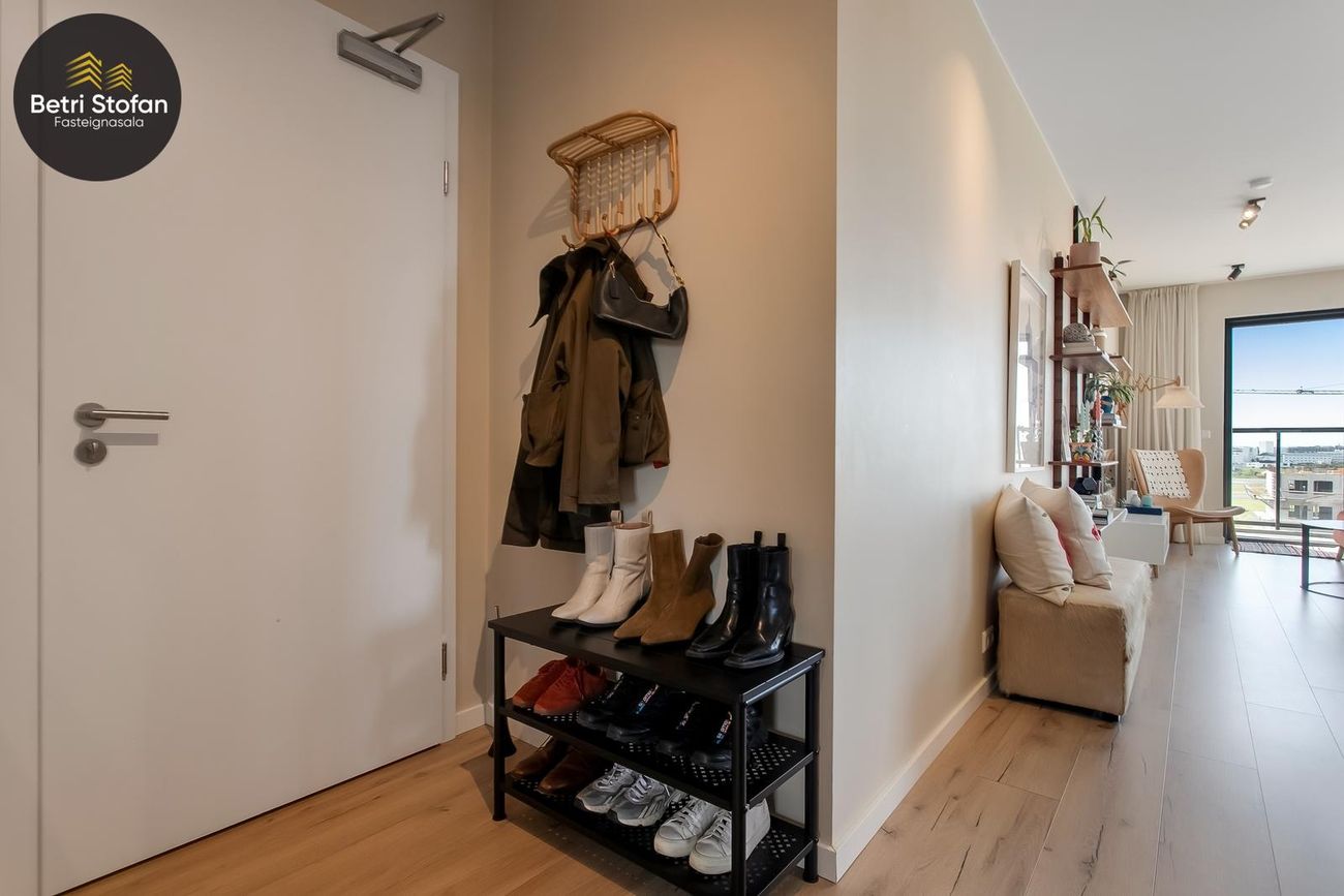 Smyrilshlíð 1, 102 Reykjavík