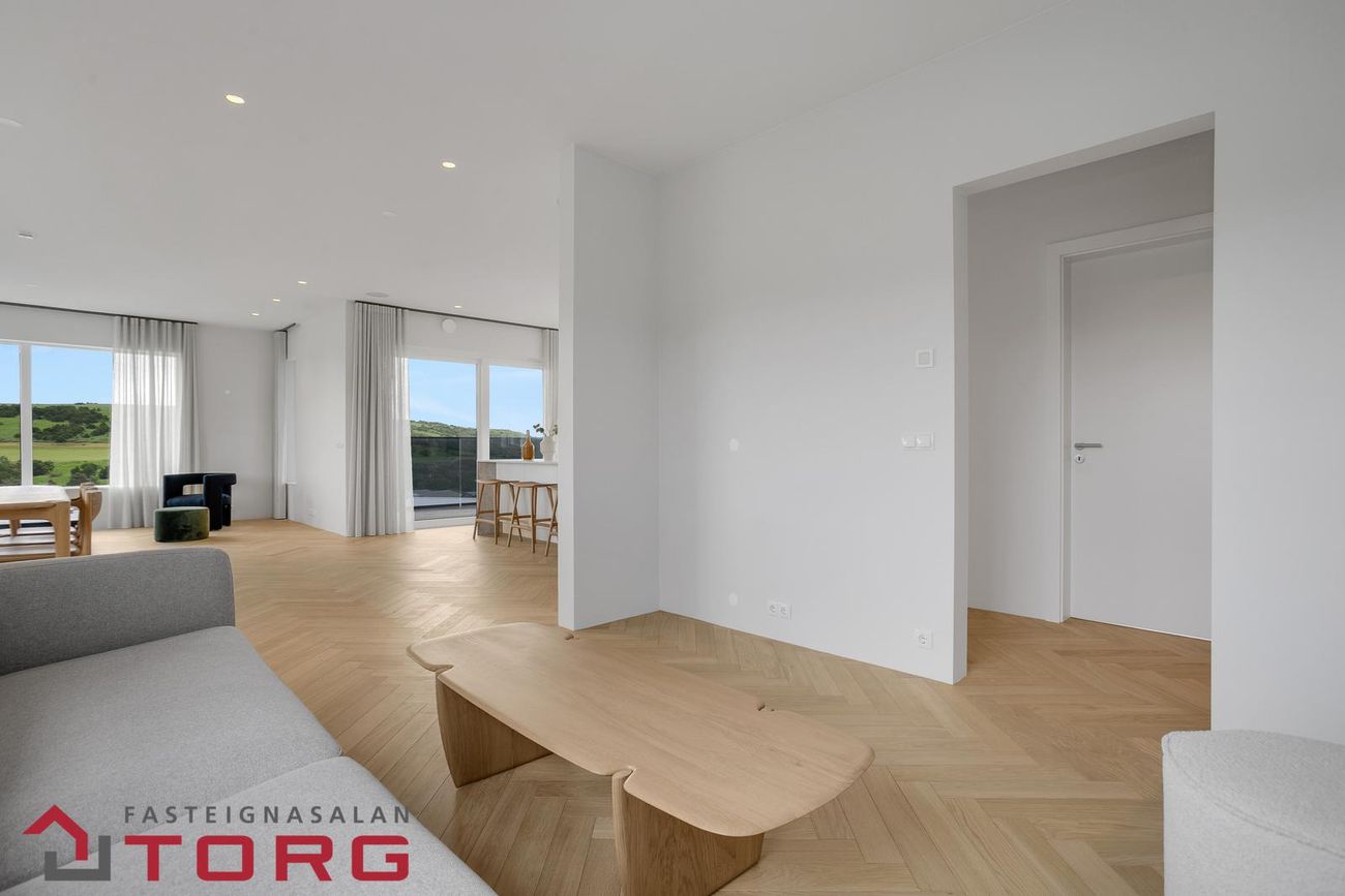 Kinnargata 92B, 210 Garðabær
