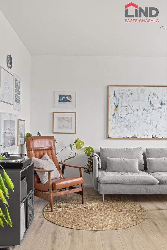 Hjarðarhagi 36, 107 Reykjavík