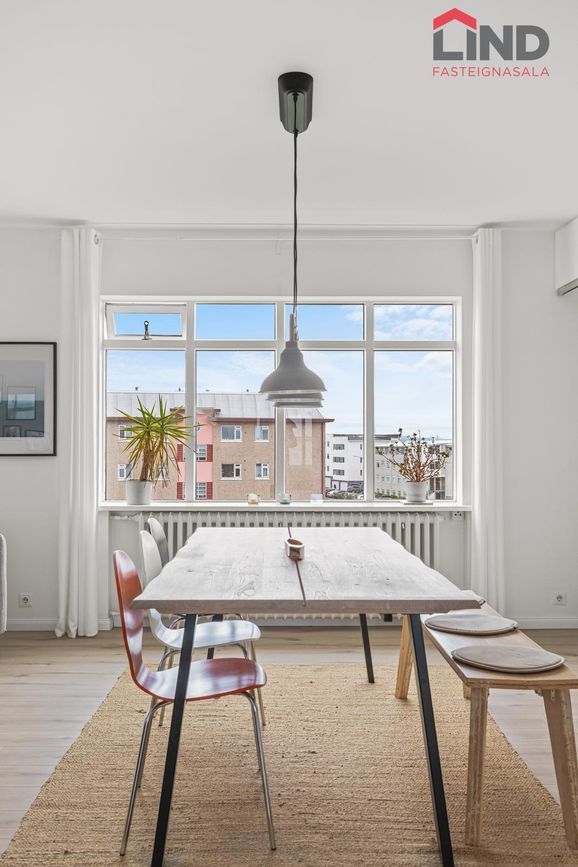 Hjarðarhagi 36, 107 Reykjavík