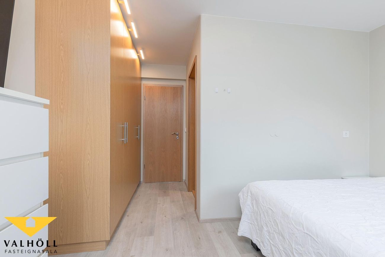 Gnoðarvogur 82, 104 Reykjavík