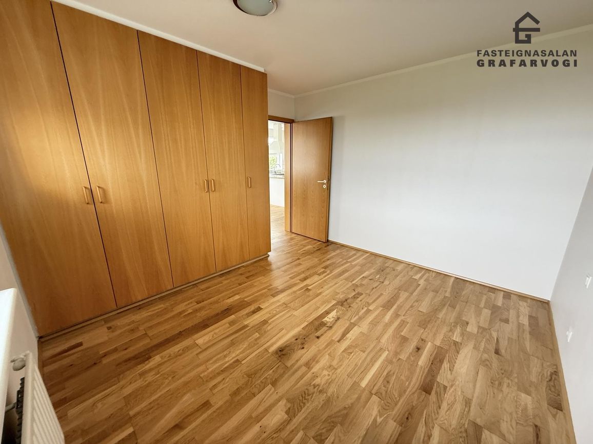 Laufrimi 24, 112 Reykjavík