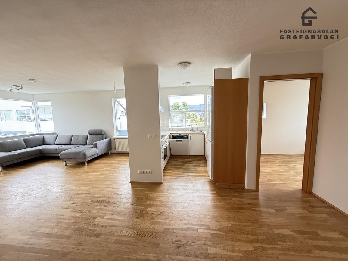 Laufrimi 24, 112 Reykjavík