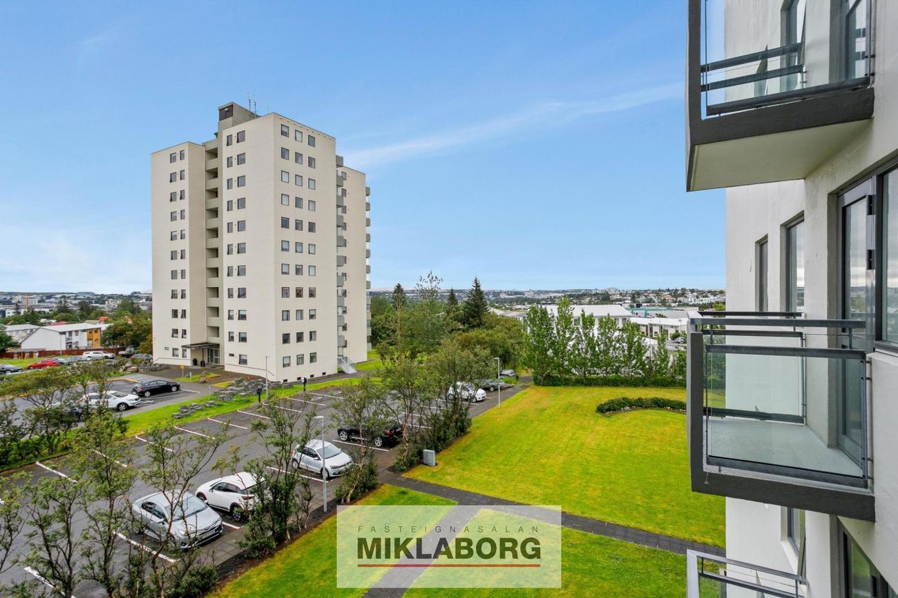 Sólheimar 27, 104 Reykjavík