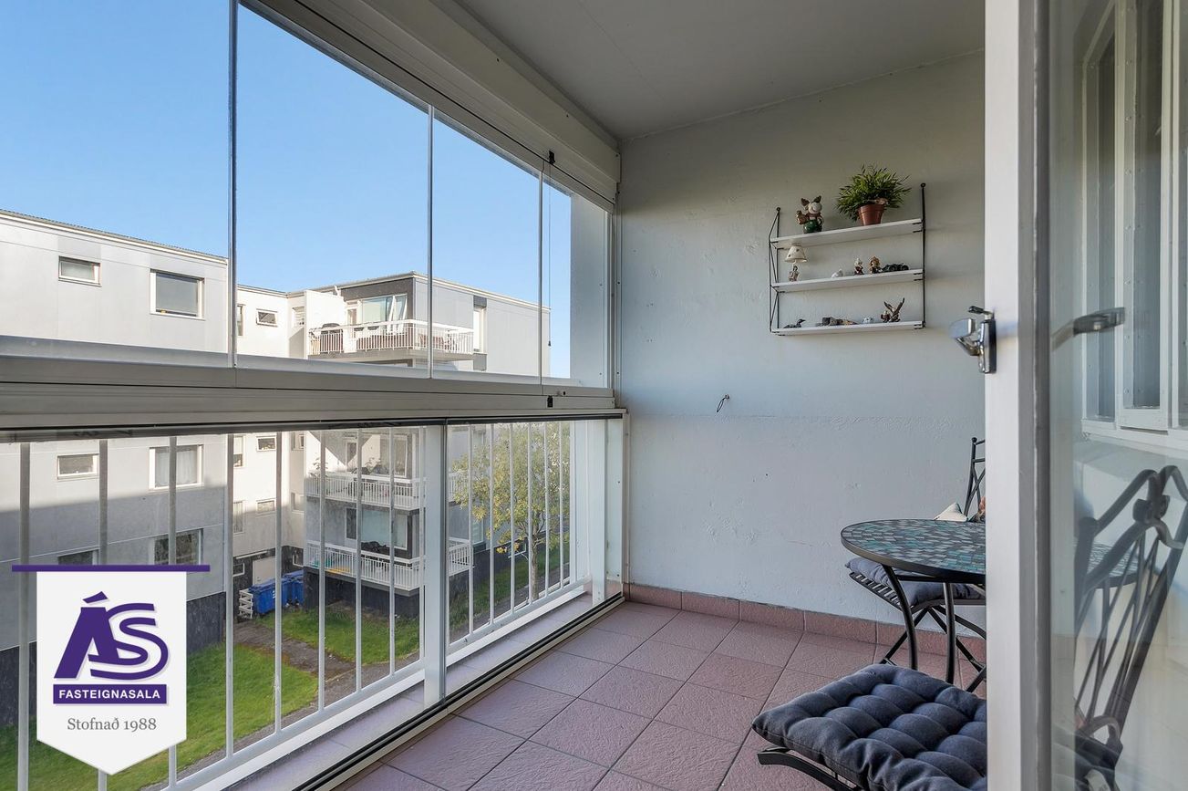 Hjallabraut 33, 220 Hafnarfjörður