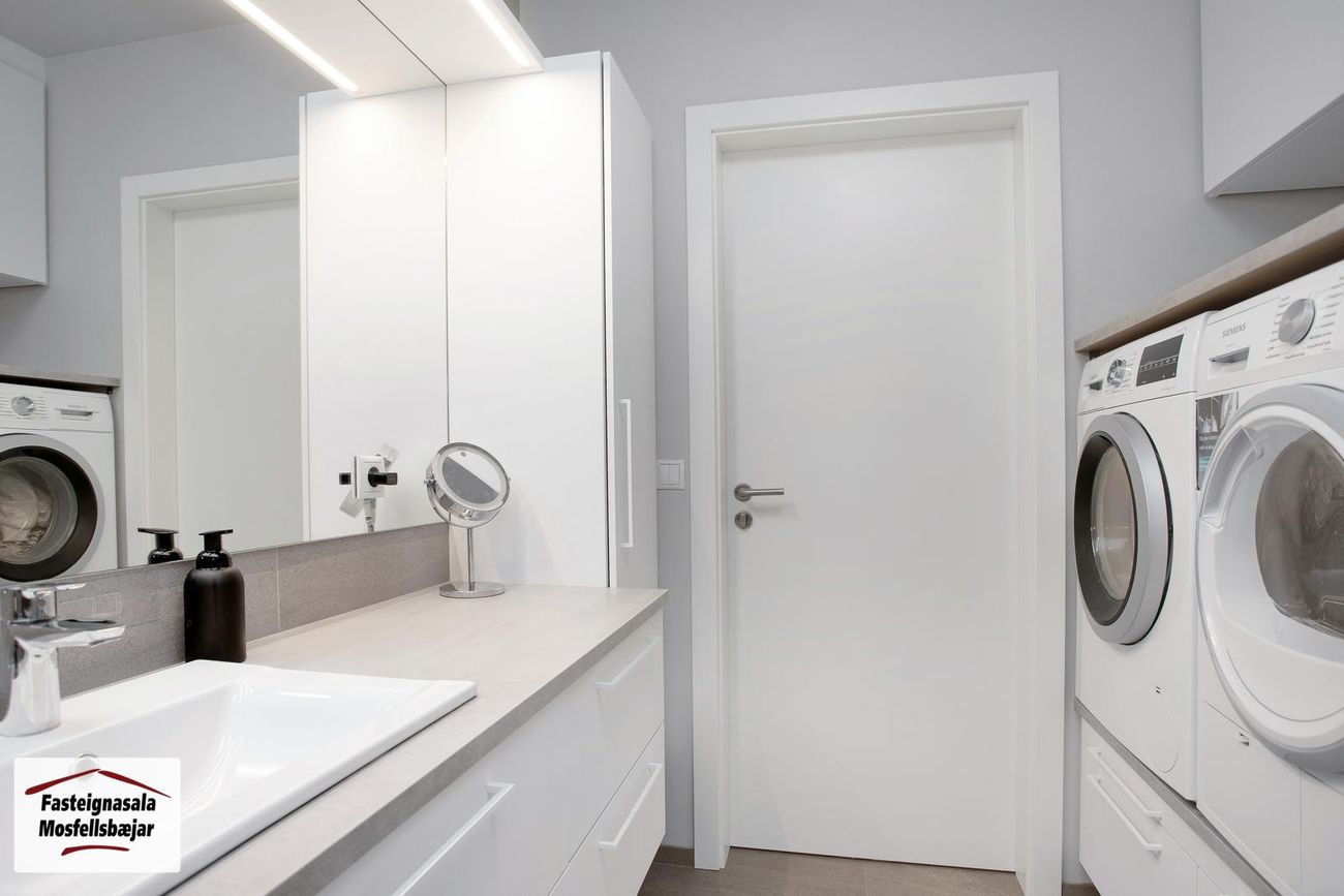 Rökkvatjörn 1, 113 Reykjavík