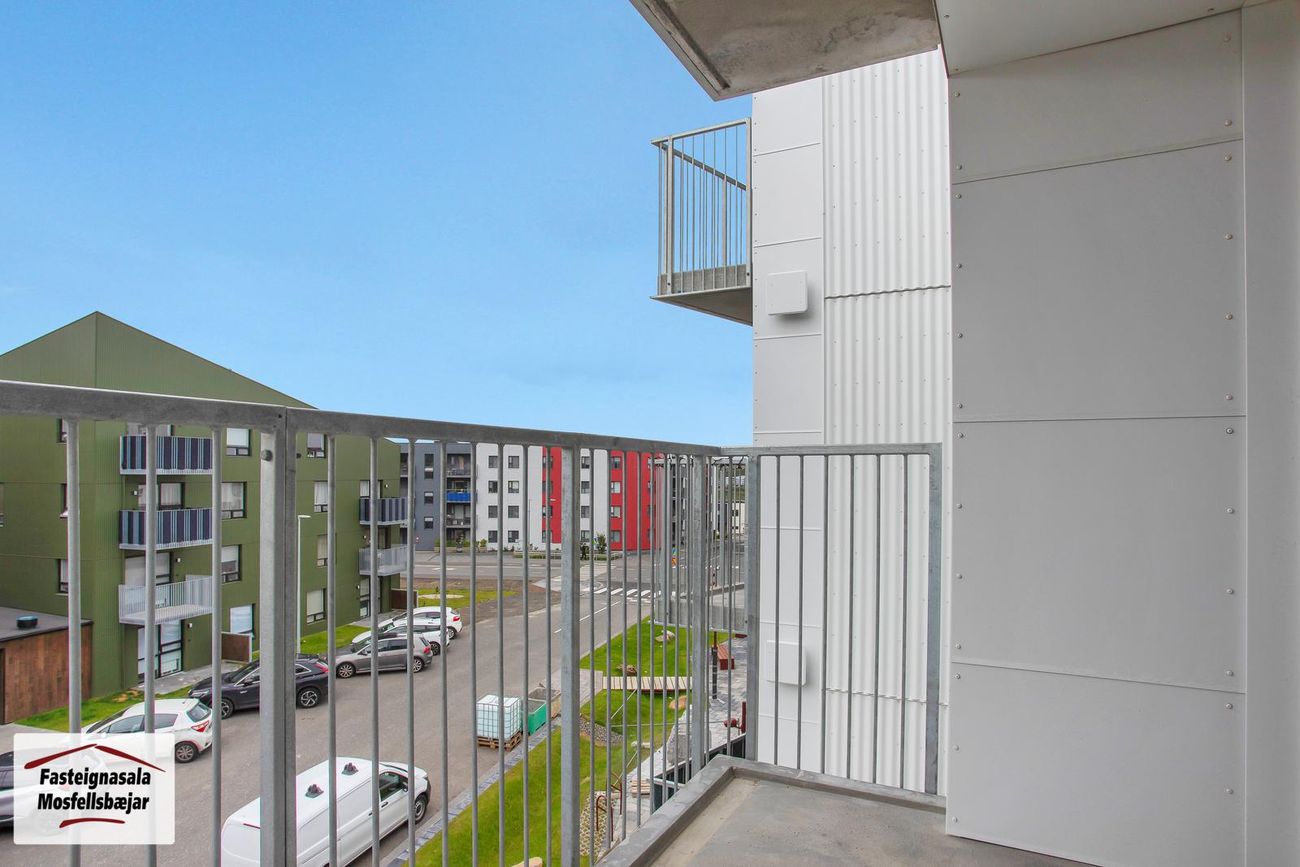 Rökkvatjörn 1, 113 Reykjavík