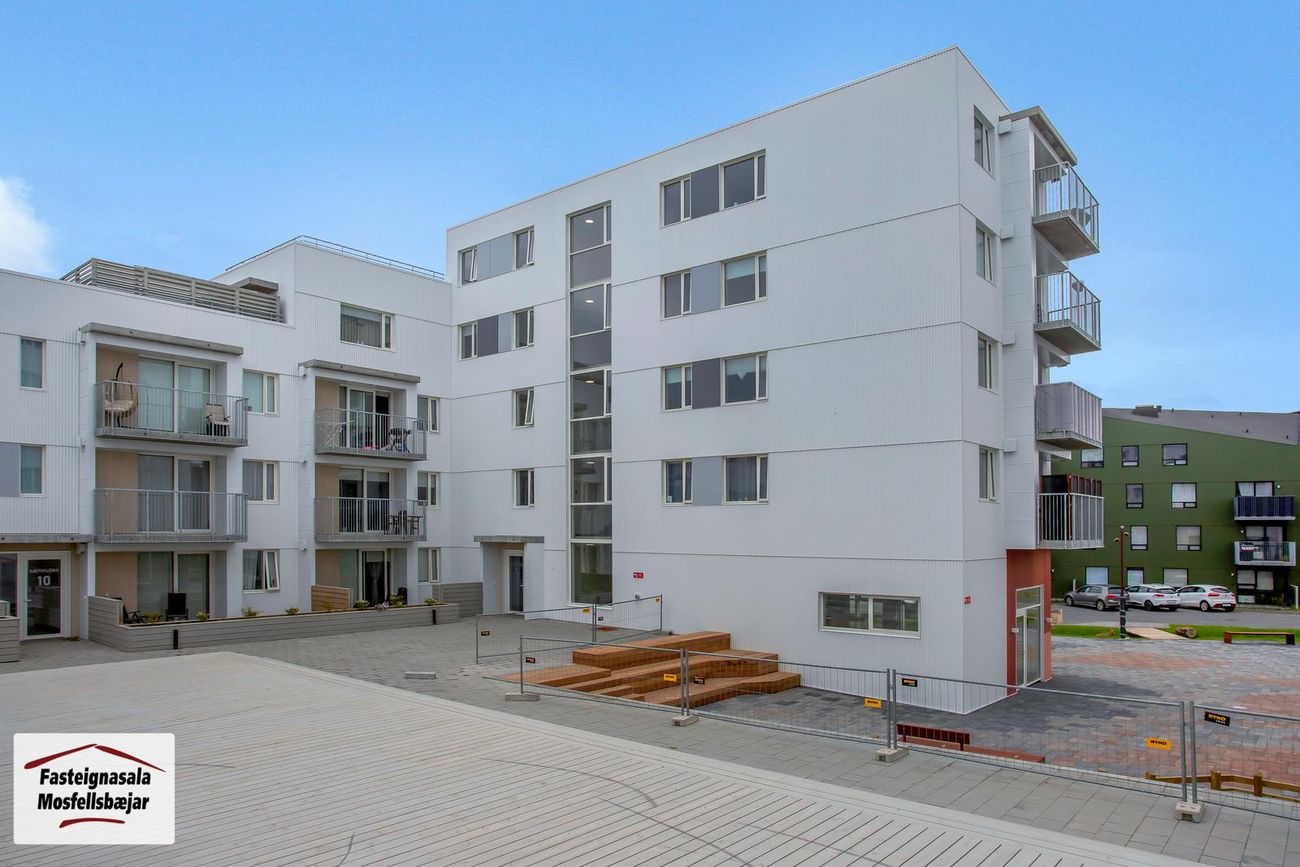 Rökkvatjörn 1, 113 Reykjavík