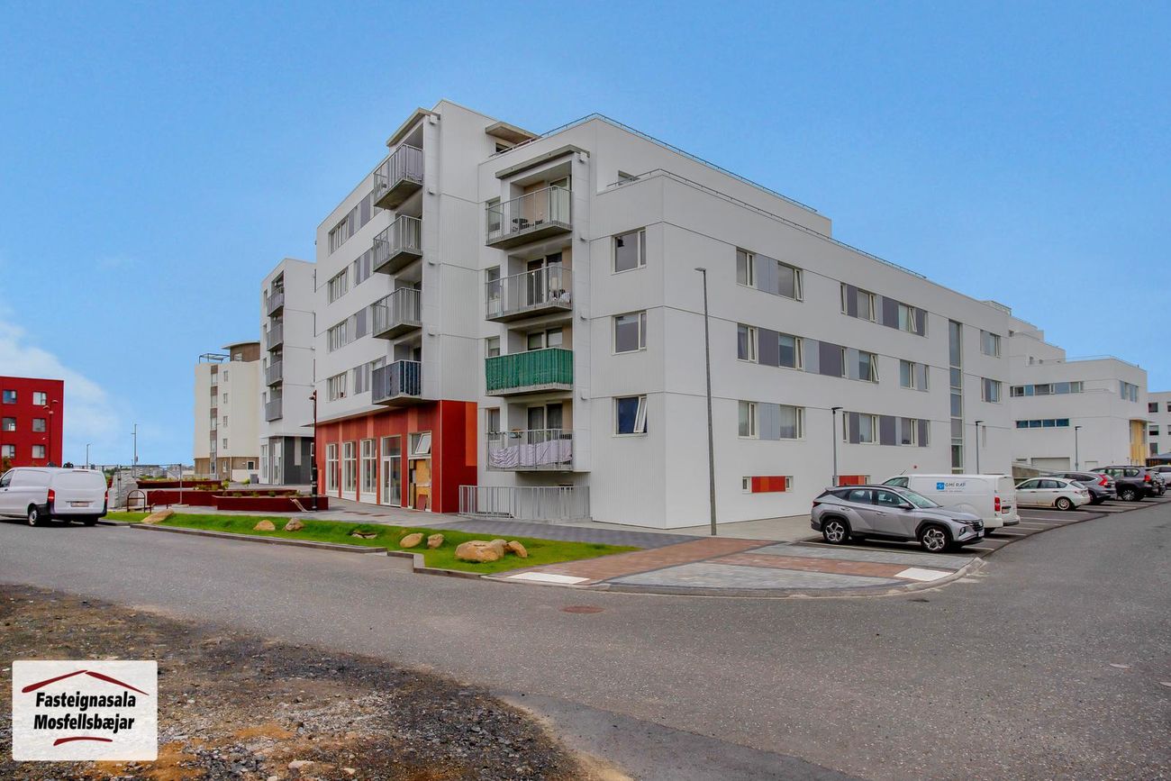 Rökkvatjörn 1, 113 Reykjavík