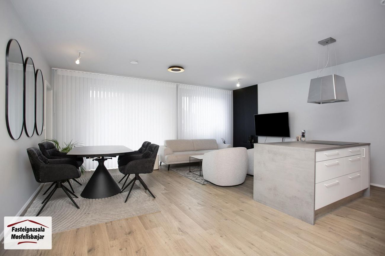 Rökkvatjörn 1, 113 Reykjavík