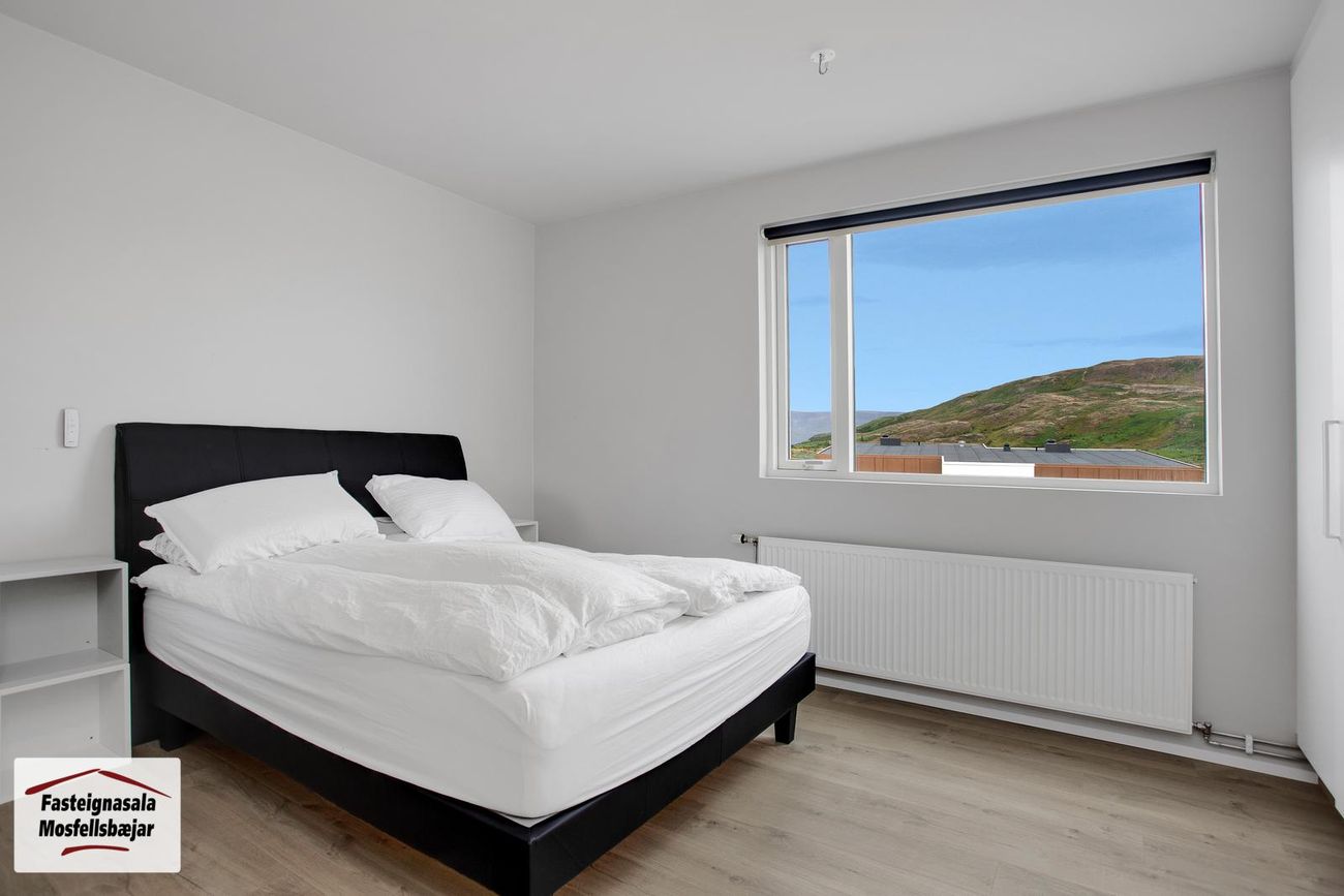 Rökkvatjörn 1, 113 Reykjavík