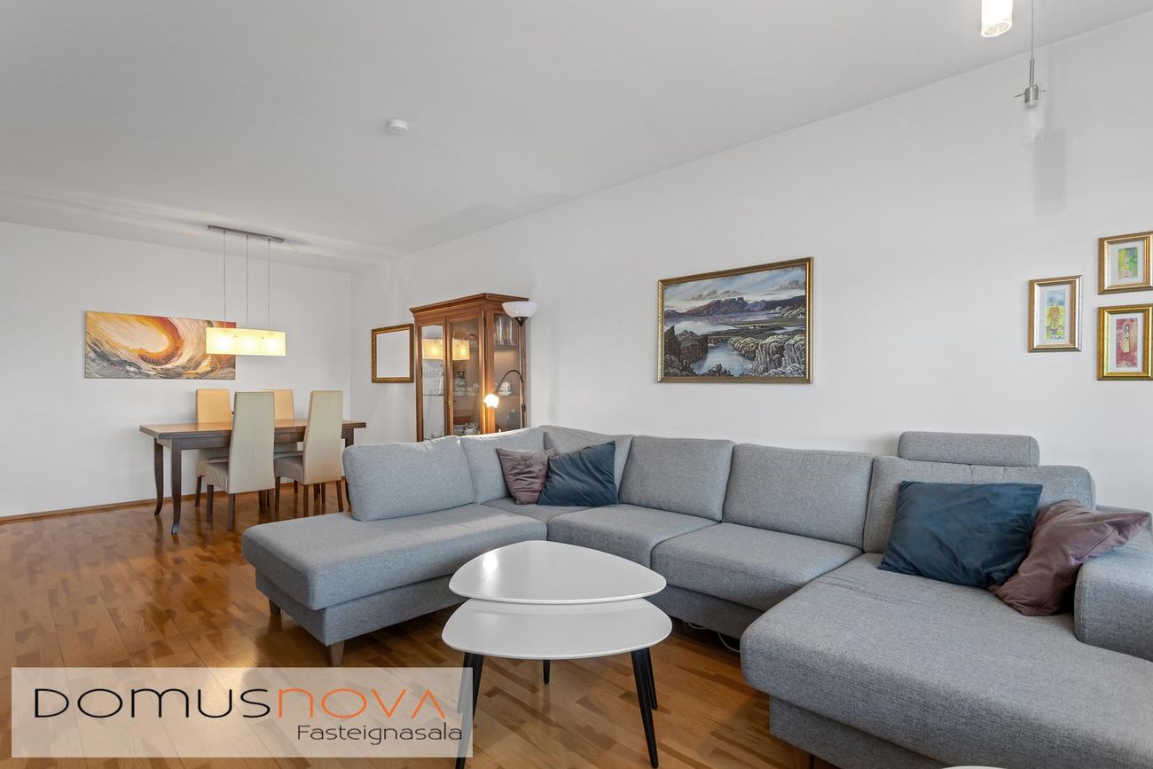 Hverafold 19 - 0302, 112 Reykjavík