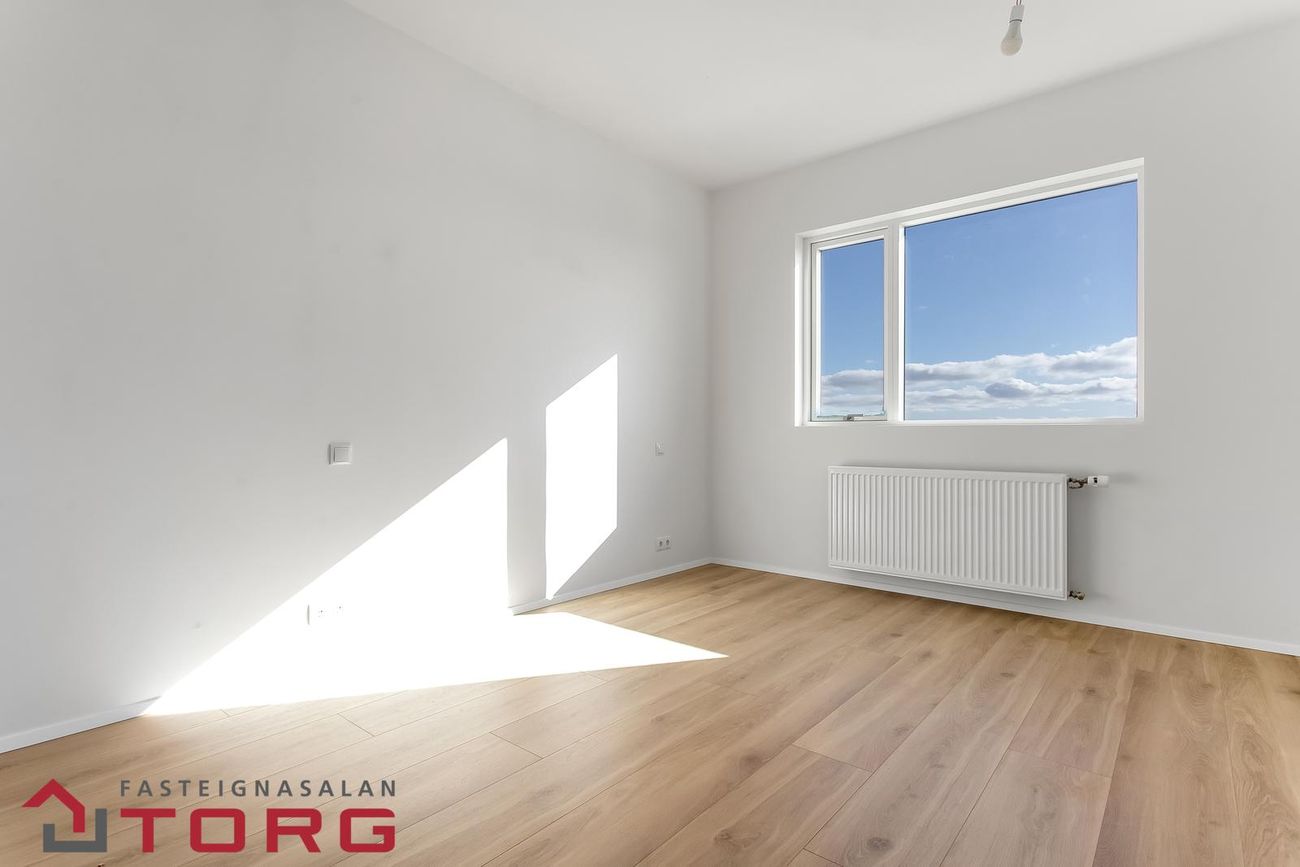 Úugata 8, 270 Mosfellsbær
