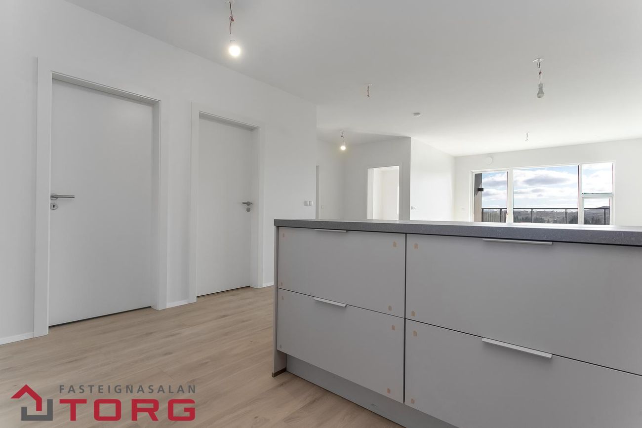 Úugata 8, 270 Mosfellsbær