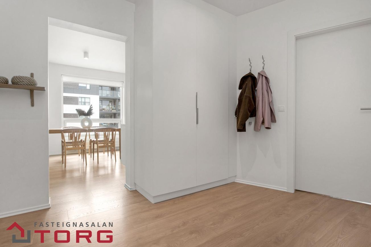 Hafnarbraut 12F, 200 Kópavogur