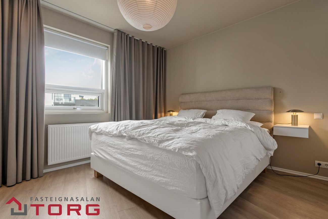 Hafnarbraut 12F, 200 Kópavogur