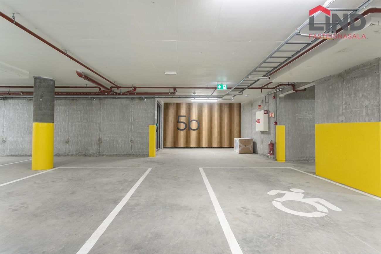 Jöfursbás 5B - 0402, 112 Reykjavík