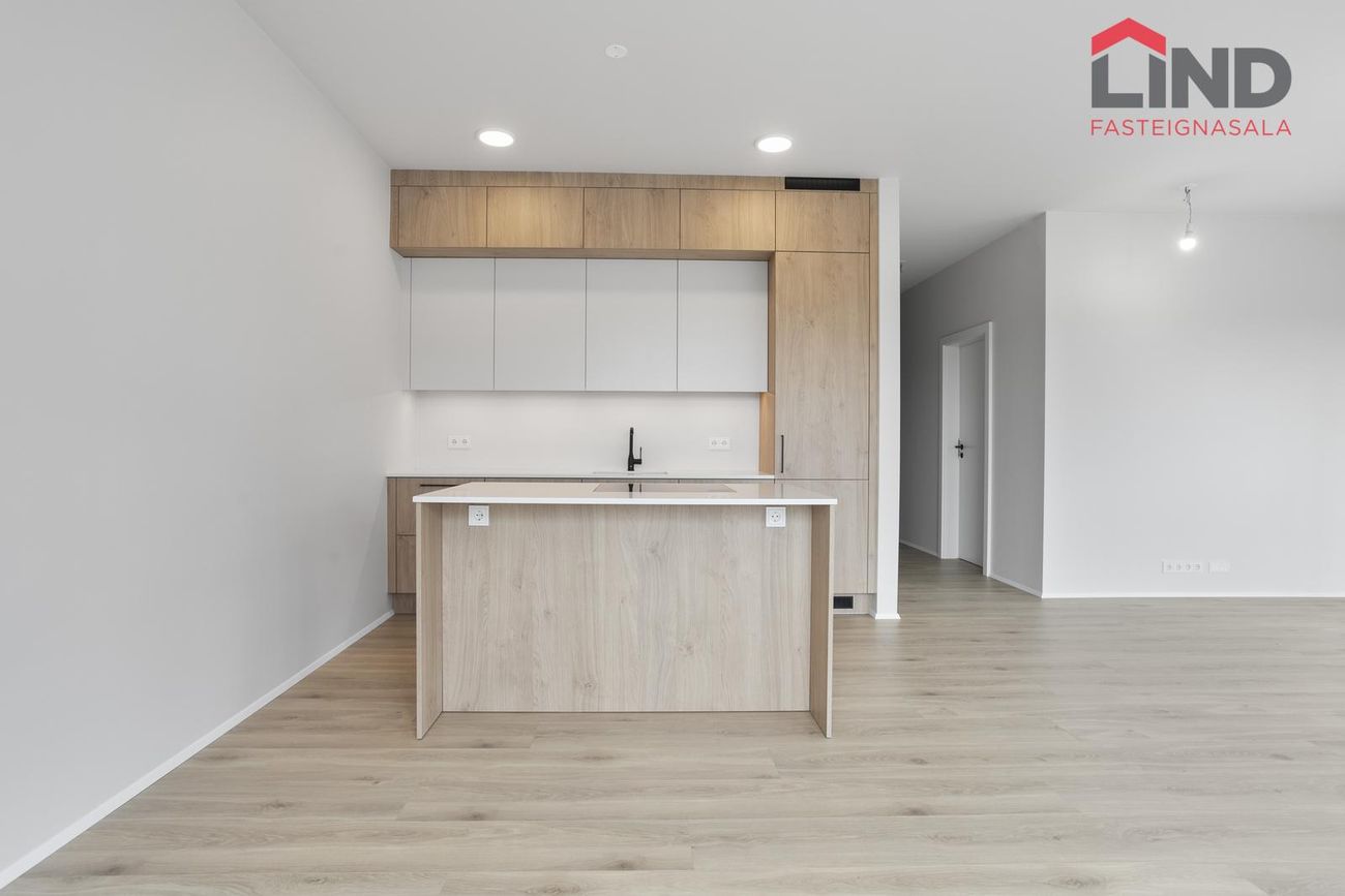 Jöfursbás 5B - 0402, 112 Reykjavík