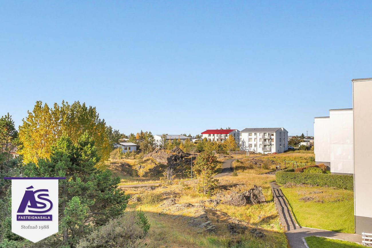 Hjallabraut 33, 220 Hafnarfjörður