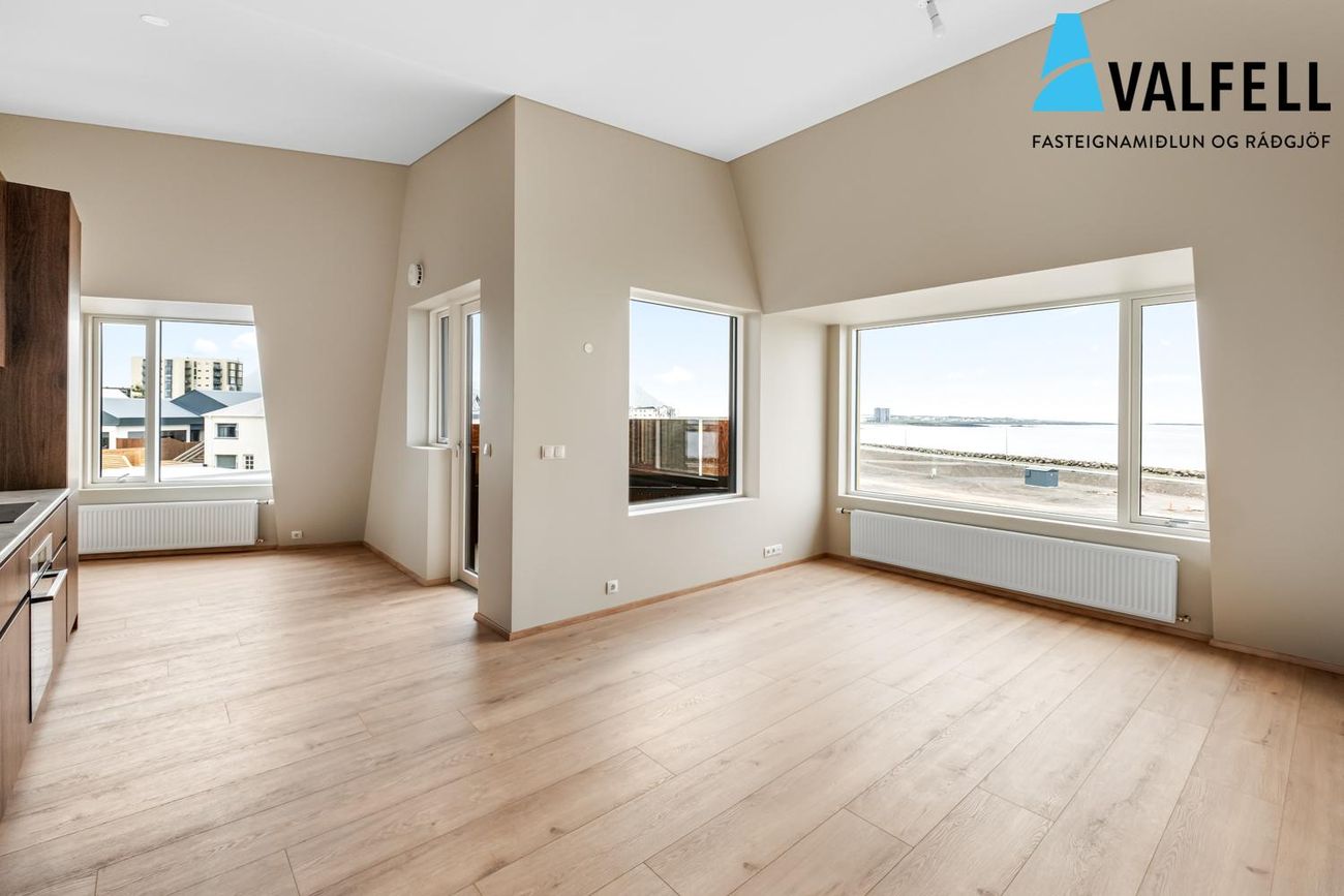 Sementsbraut 15, 300 Akranes