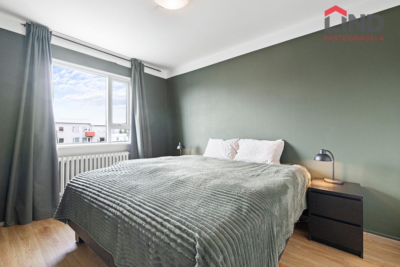 Stigahlíð 10, 105 Reykjavík