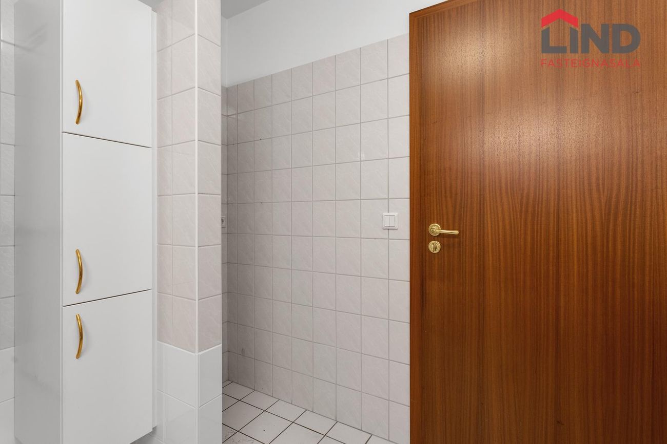 Gullsmári 5, 201 Kópavogur