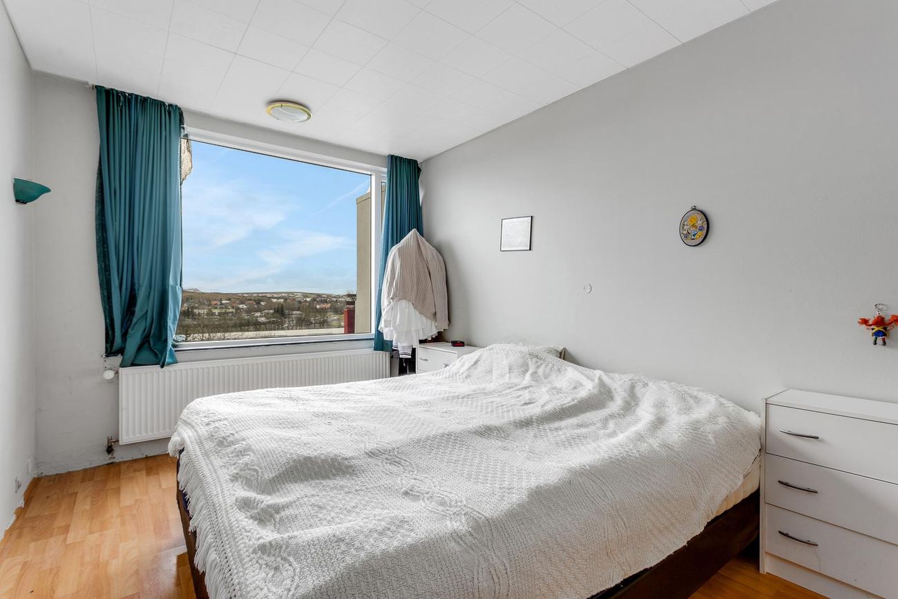 Asparfell 12, 111 Reykjavík