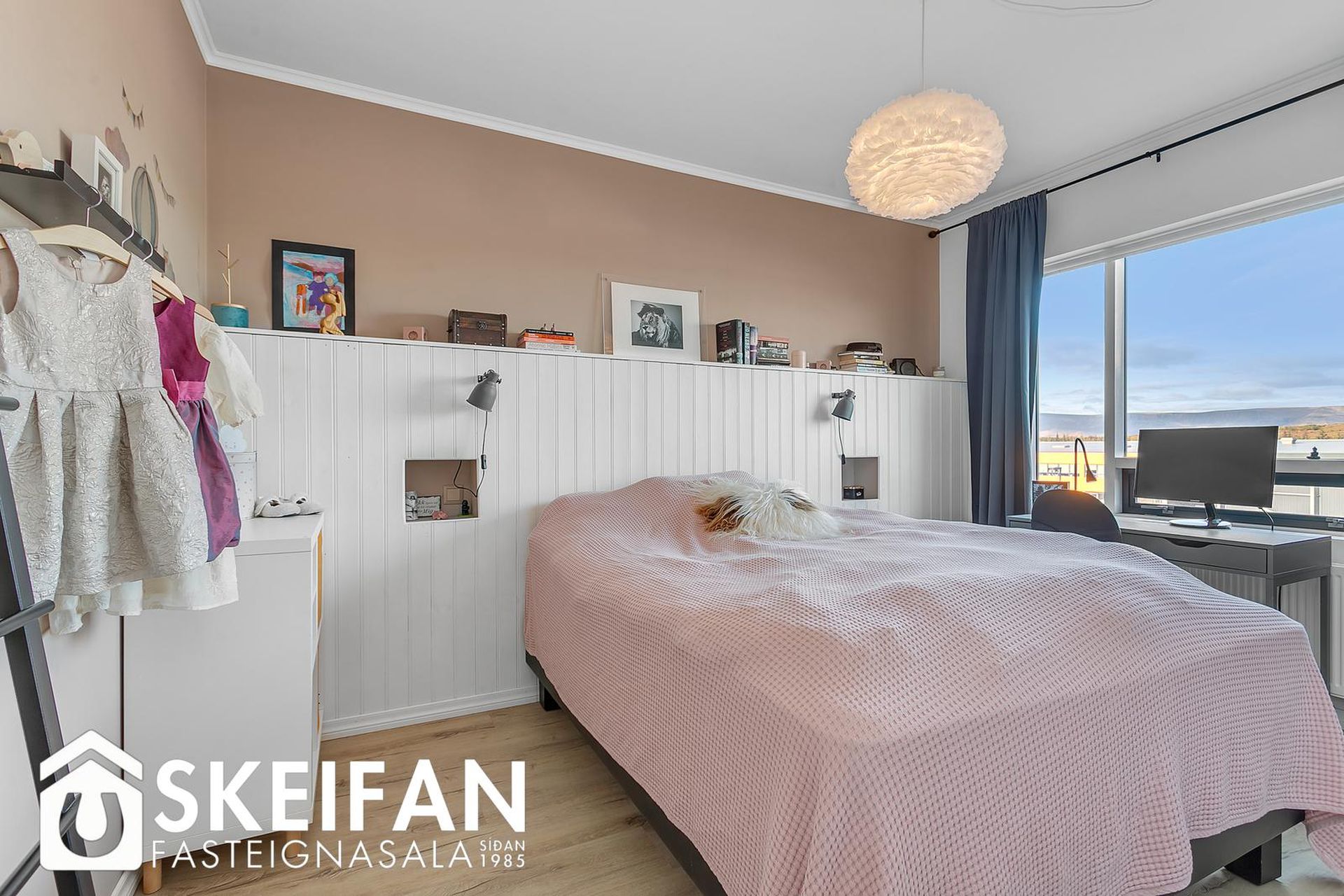 Helluvað 13, 110 Reykjavík