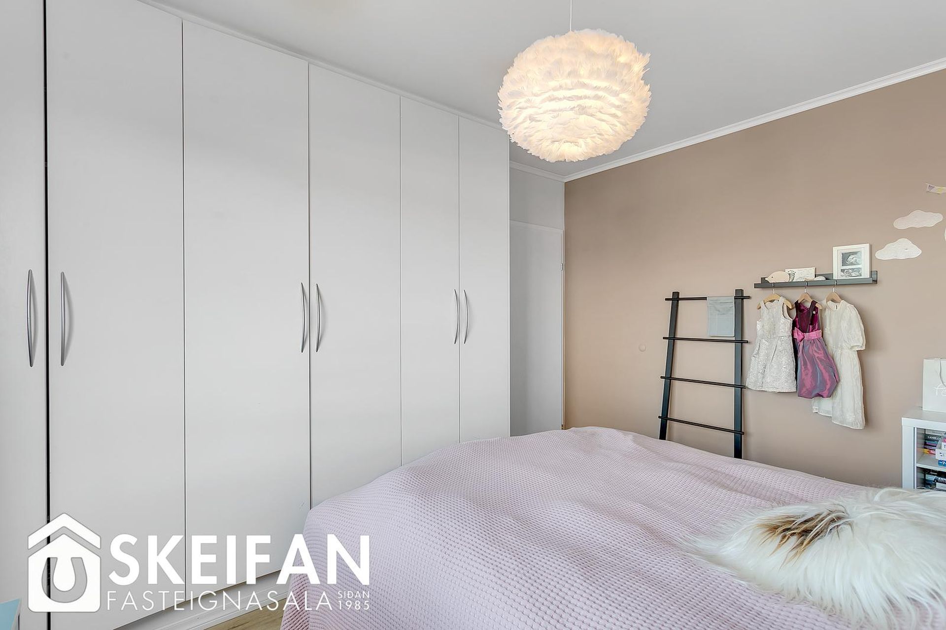 Helluvað 13, 110 Reykjavík