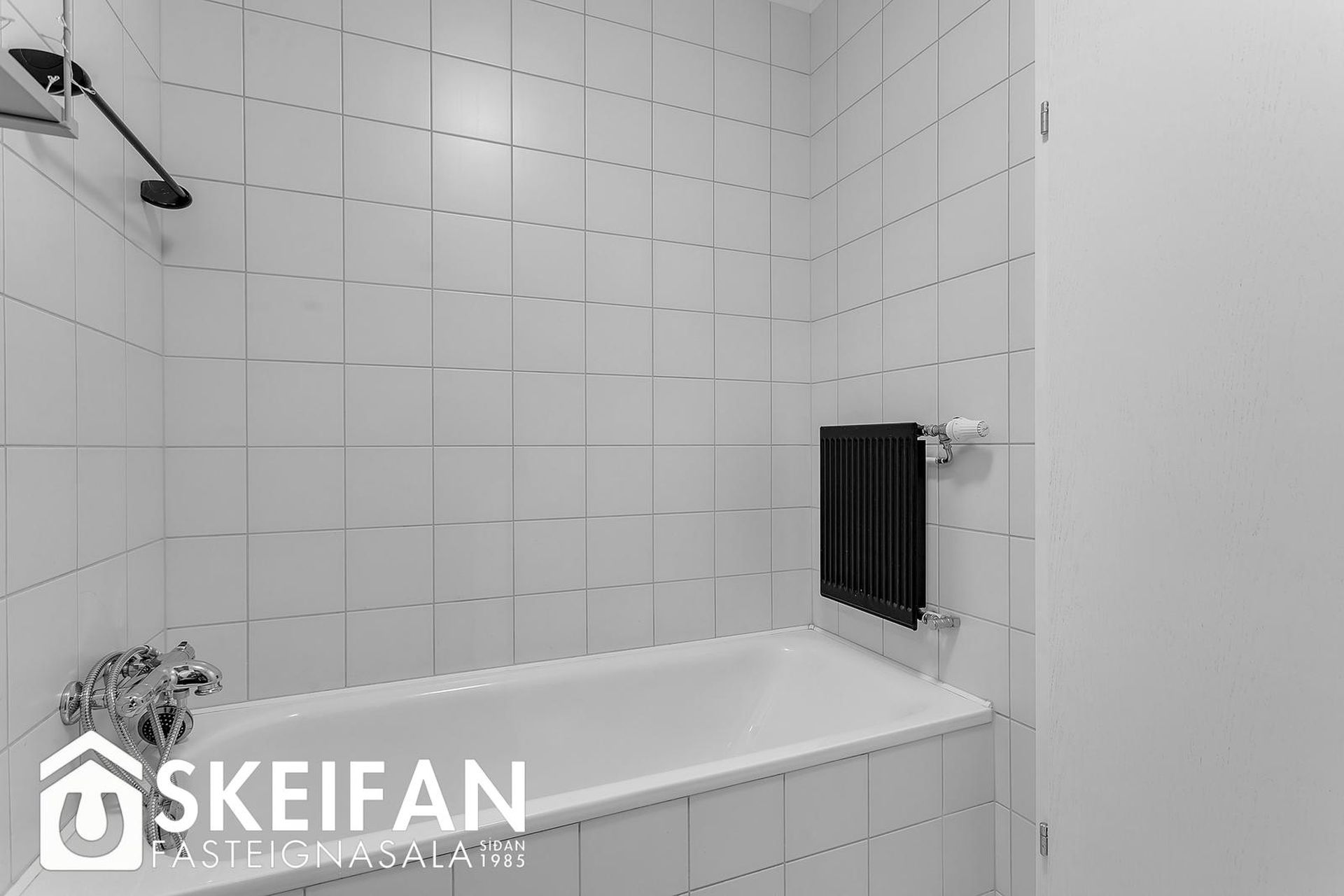 Helluvað 13, 110 Reykjavík