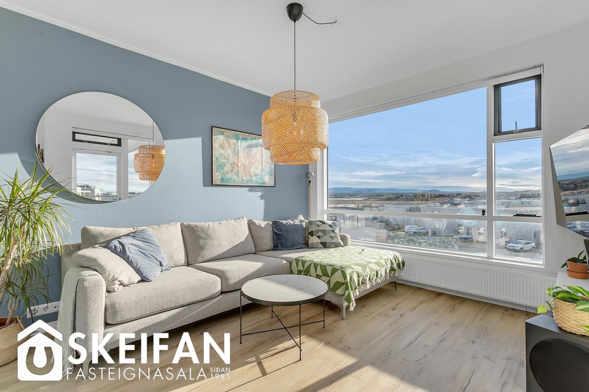 Helluvað 13, 110 Reykjavík