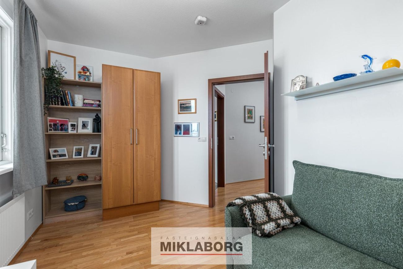 Burknavellir 17B, 221 Hafnarfjörður