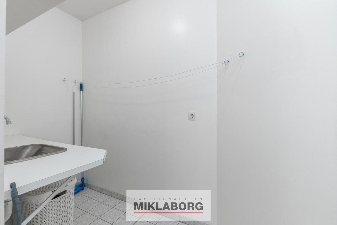 Burknavellir 17B, 221 Hafnarfjörður