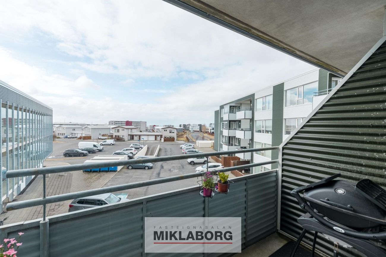 Burknavellir 17B, 221 Hafnarfjörður