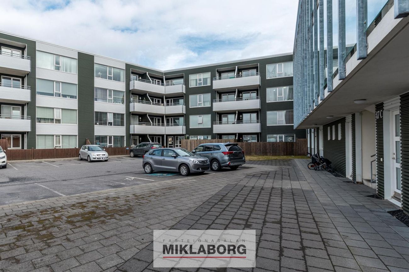Burknavellir 17B, 221 Hafnarfjörður
