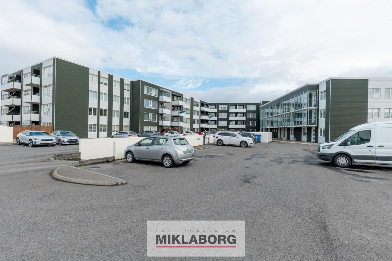 Burknavellir 17B, 221 Hafnarfjörður