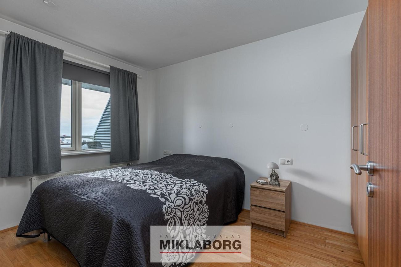 Burknavellir 17B, 221 Hafnarfjörður