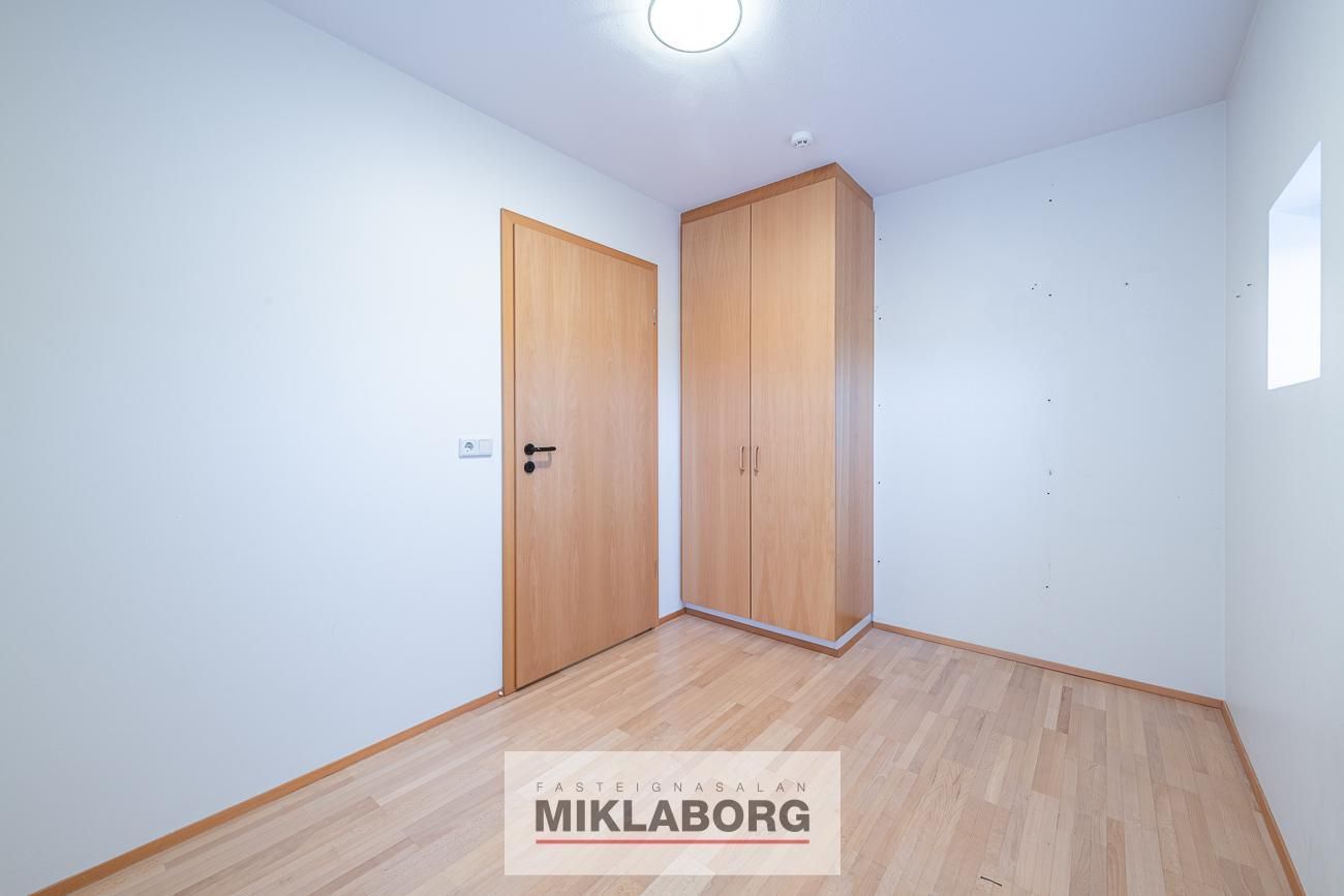 Hraunbær 103, 110 Reykjavík