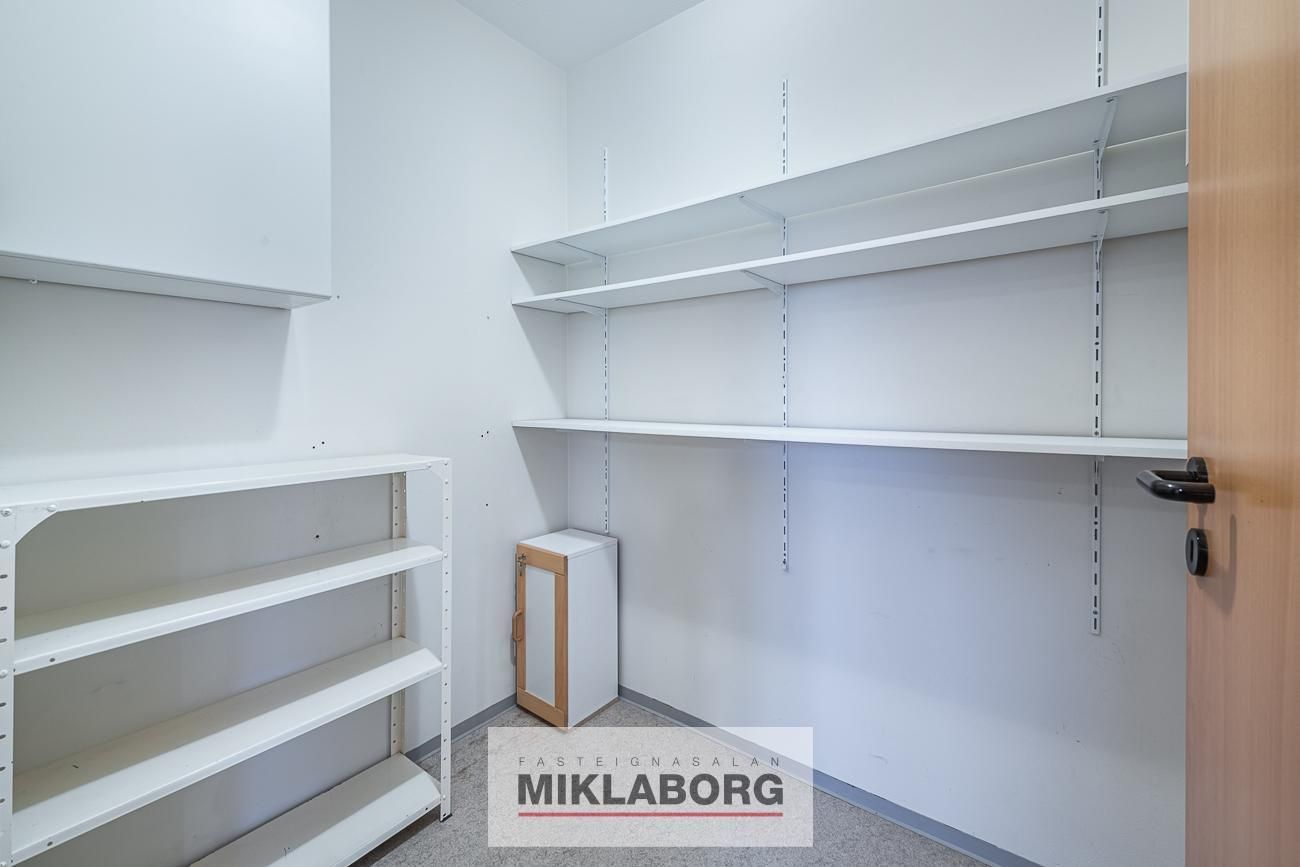Hraunbær 103, 110 Reykjavík