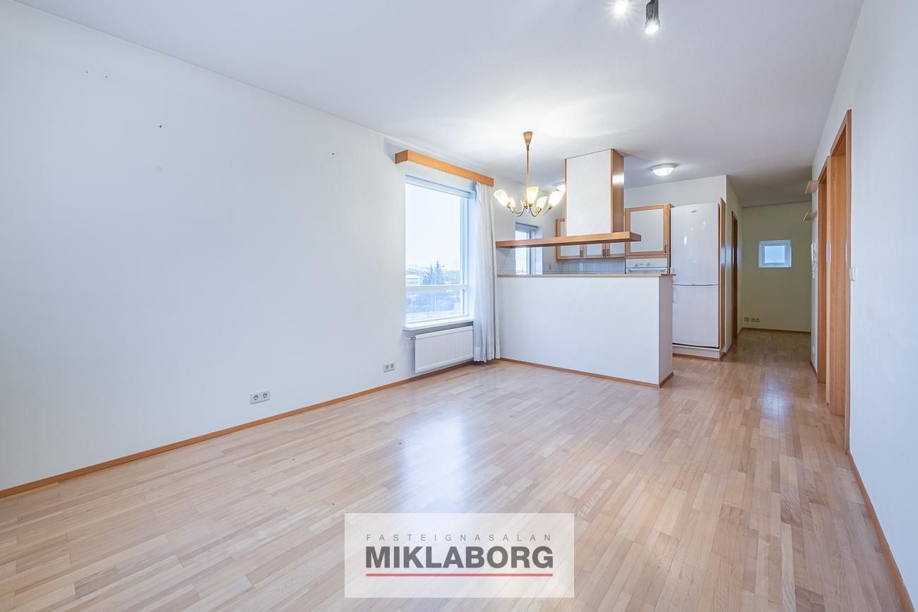 Hraunbær 103, 110 Reykjavík