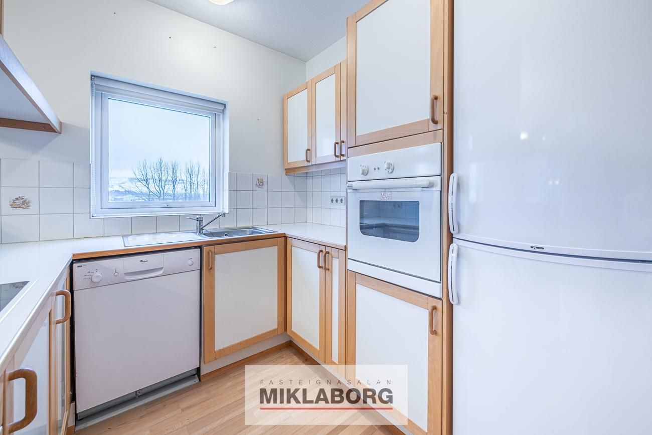 Hraunbær 103, 110 Reykjavík
