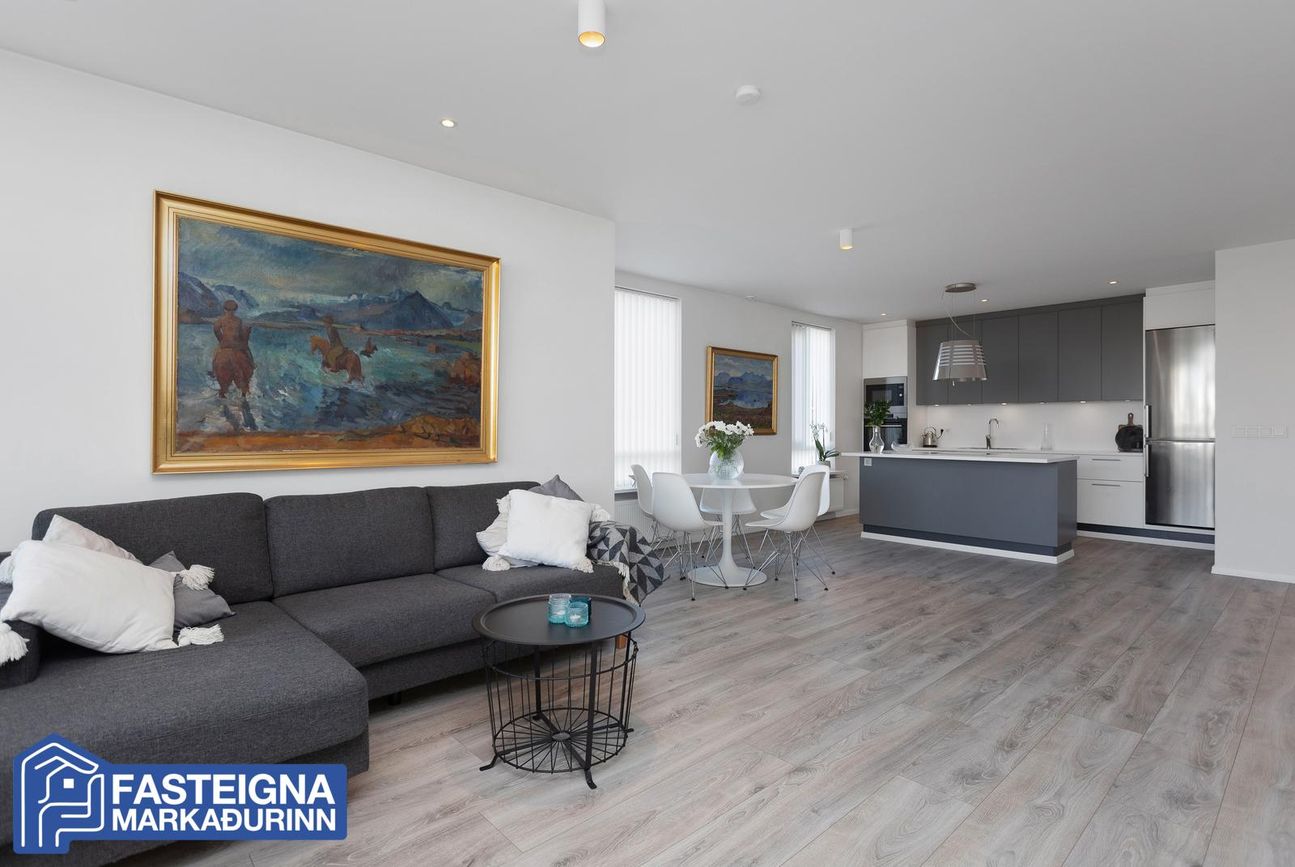 Naustavör 7 - 0105, 200 Kópavogur