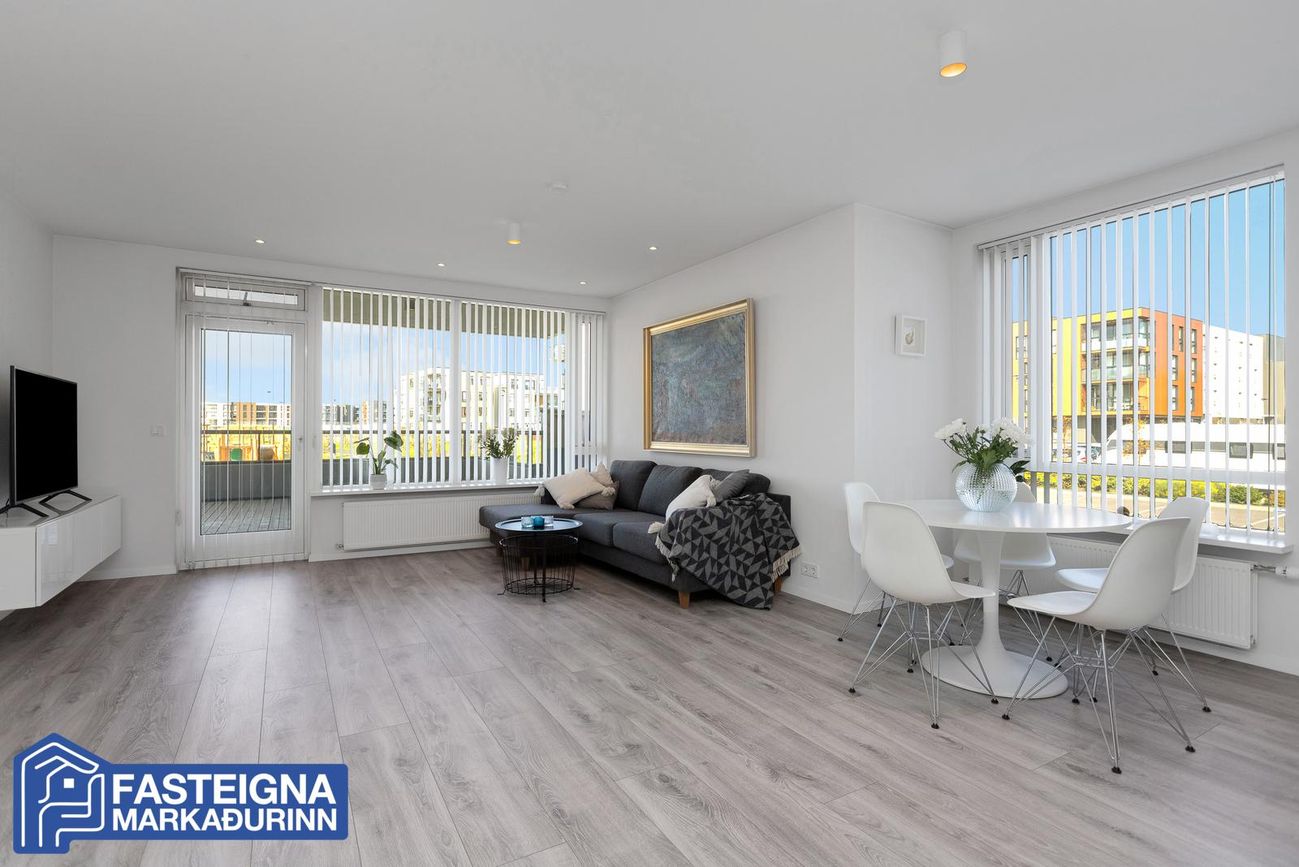 Naustavör 7 - 0105, 200 Kópavogur