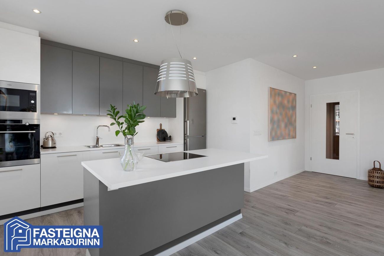 Naustavör 7 - 0105, 200 Kópavogur