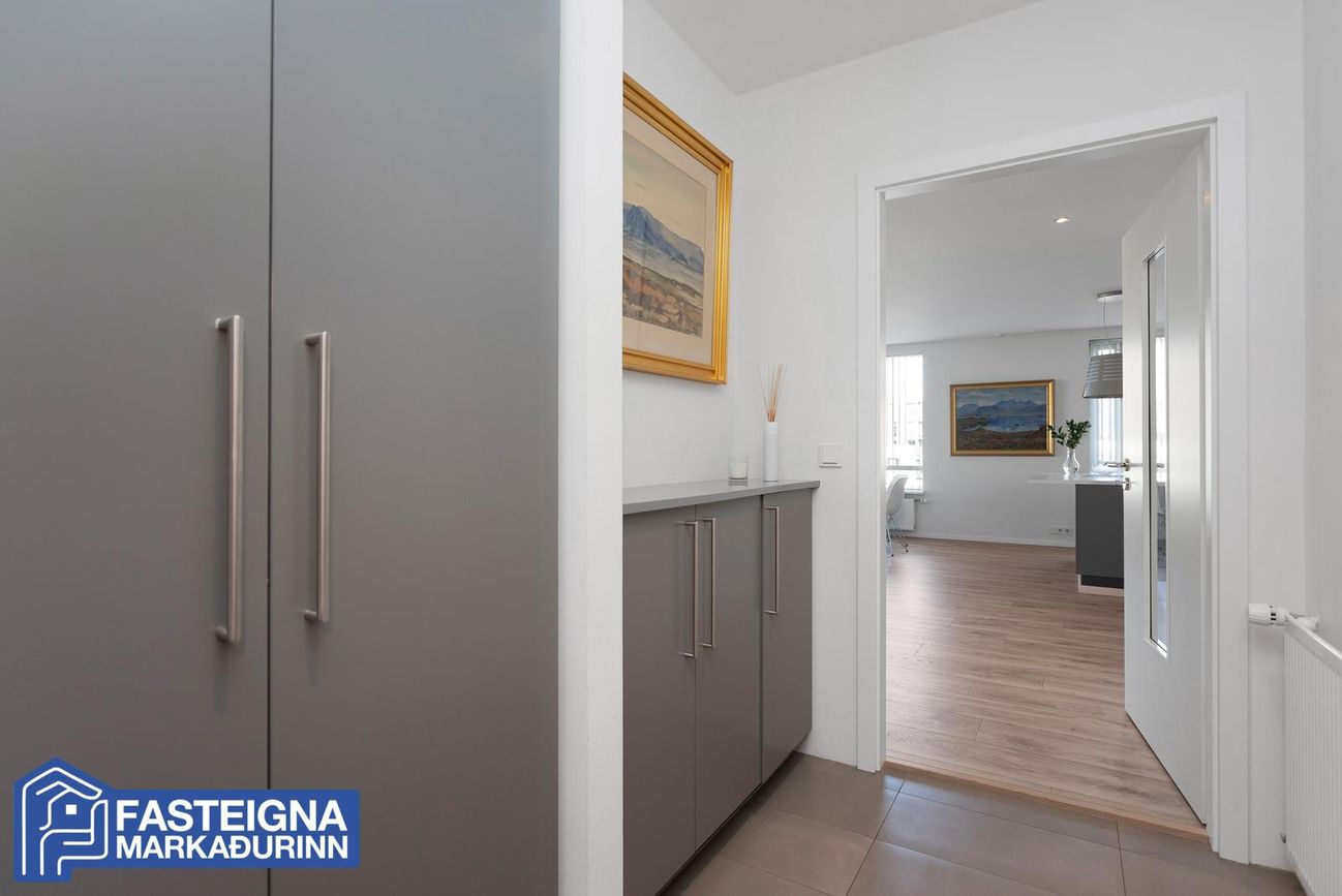 Naustavör 7 - 0105, 200 Kópavogur