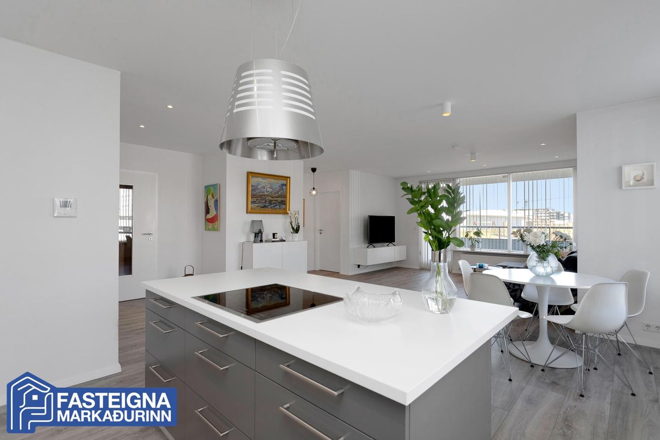 Naustavör 7 - 0105, 200 Kópavogur