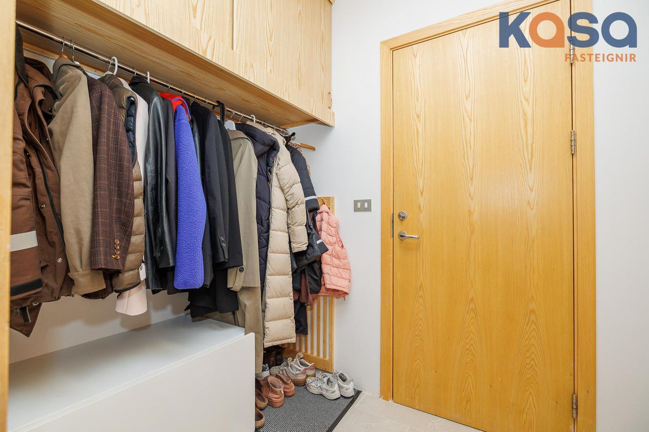 Víðilundur 8, 600 Akureyri