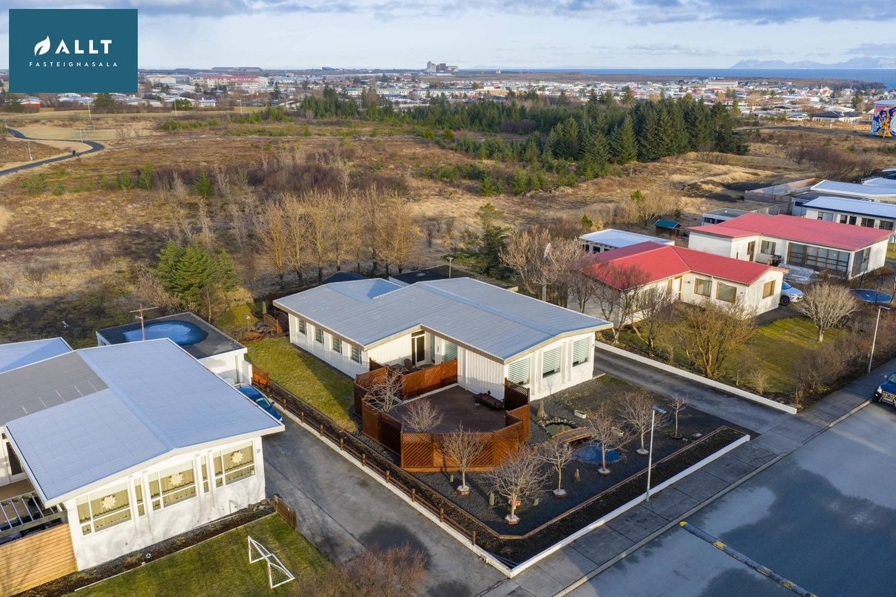 Þverholt 19, 230 Reykjanesbær