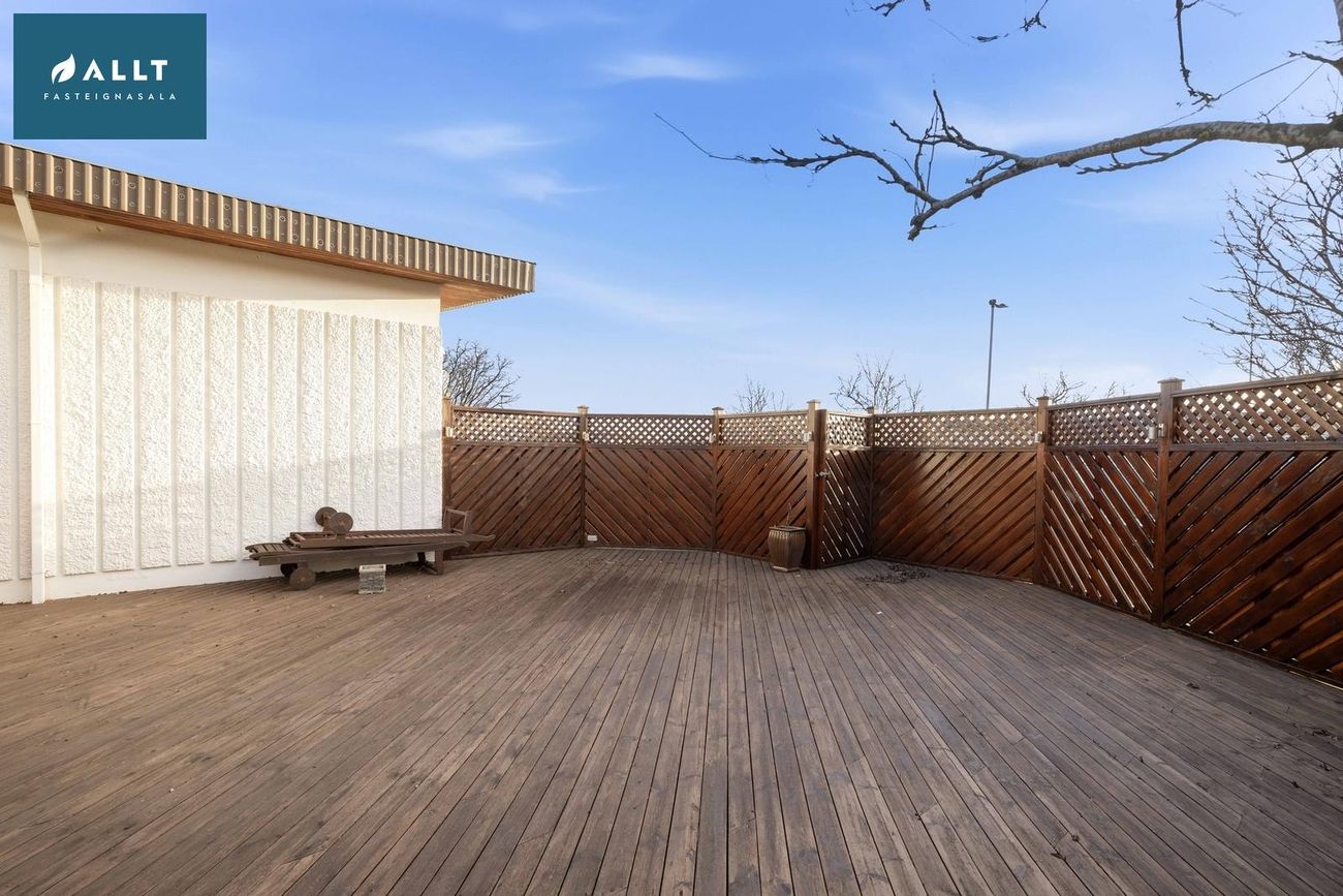 Þverholt 19, 230 Reykjanesbær