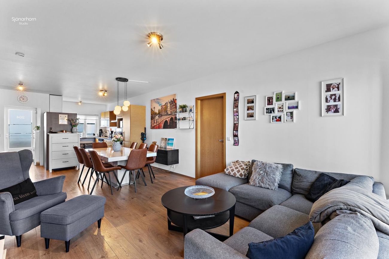 Tjarnabraut 22, 260 Reykjanesbær